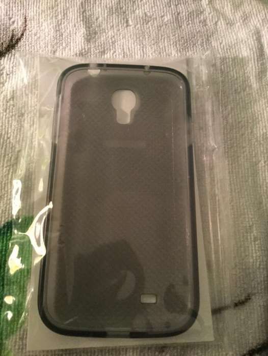 Husa silicon SAMSUNG S4 din TPU moale Originala Samsung