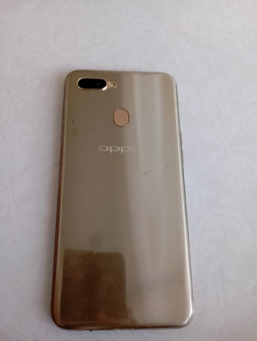Оппо ах7 в хорошем Состоянии