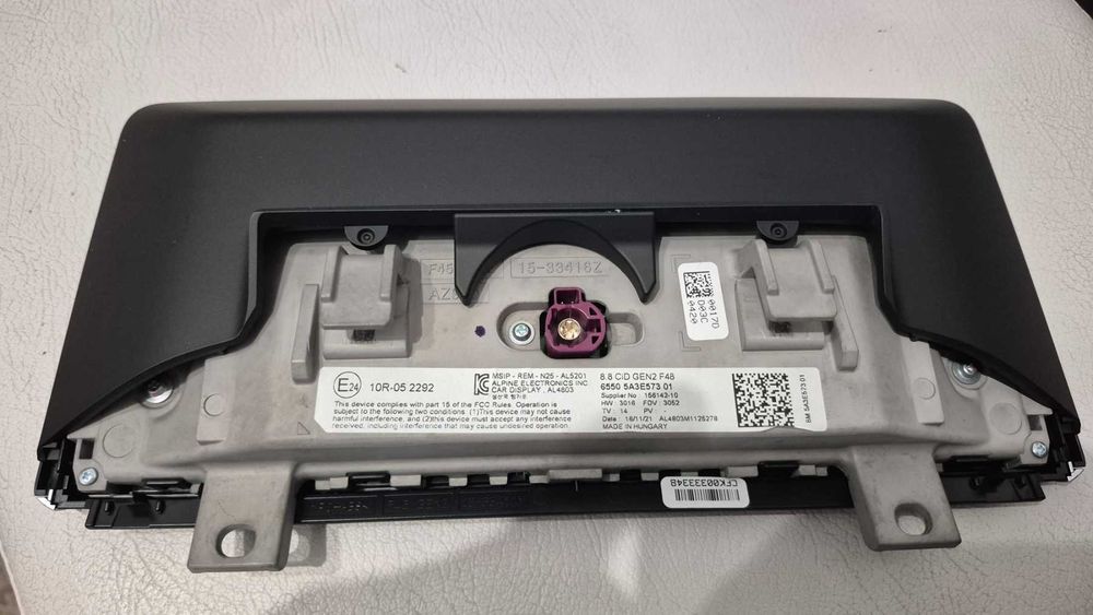 Оригинален Екран Навигация 8.8'' Тъч Скрийн за BMW X1 X2 F48 F39 6844128 5A3E573 - перфектен