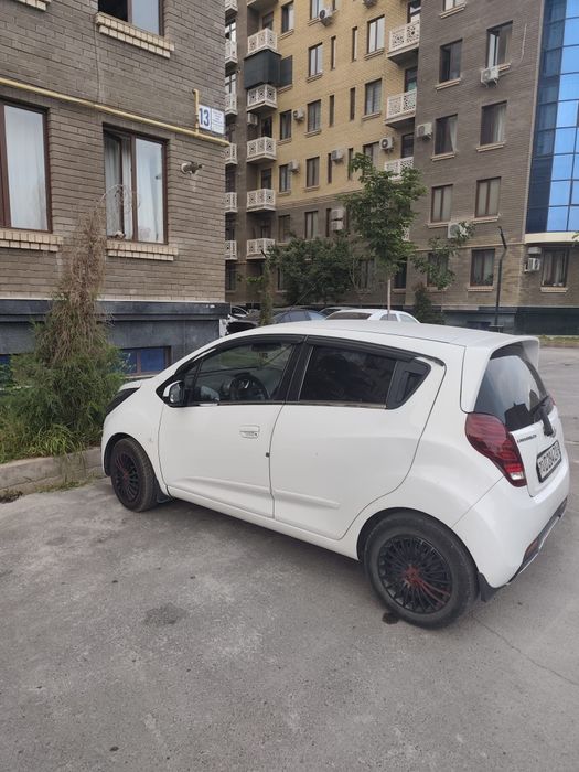 Mashina.spark oq rangda