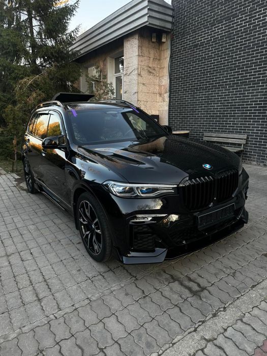 Лобовое стекло на BMW G05