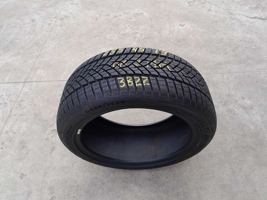 O anvelopa iarna 255 45 19 goodyear ultragrip performance + 9 mm 3822