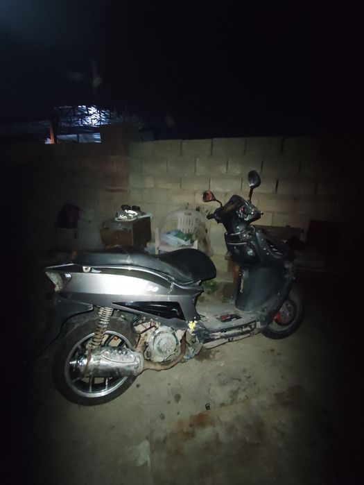 Скутер peda carbon 150