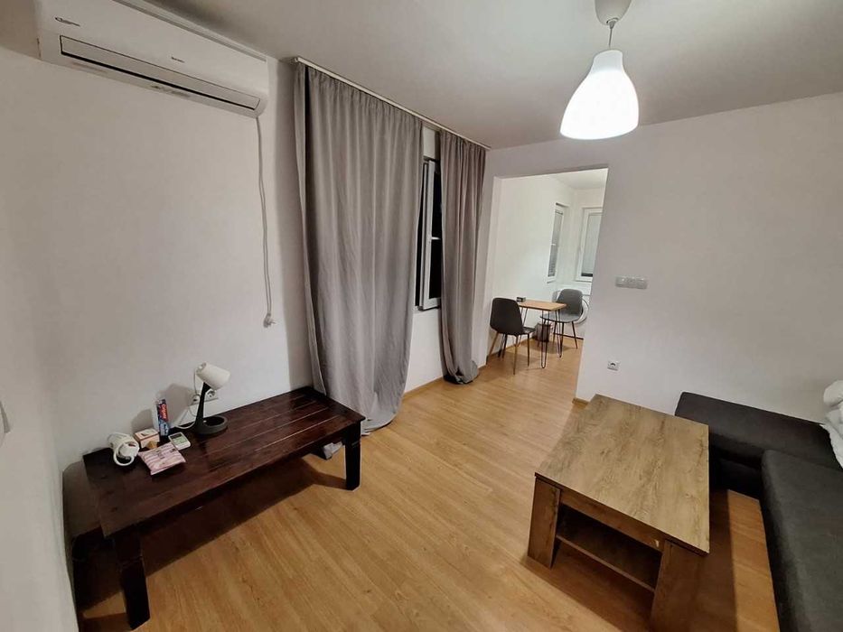 Дава се под наем Едностаен апартамент в Пловдив, Кършияка - 40 кв.м за 275 € - Снимка #2