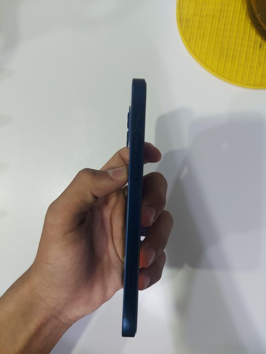 IPhone 12 128GB 75% в идеальном состоянии