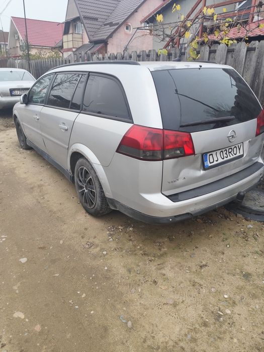 Opel Vectra c  2005 ,3000 lei ușor negociabil