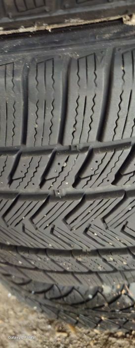 ГУМИ 245/40/18зимни летни