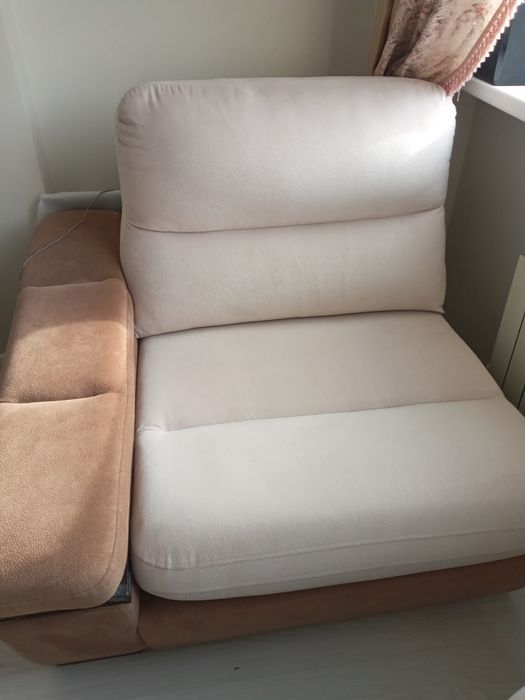 Мягкий уголок отдыха