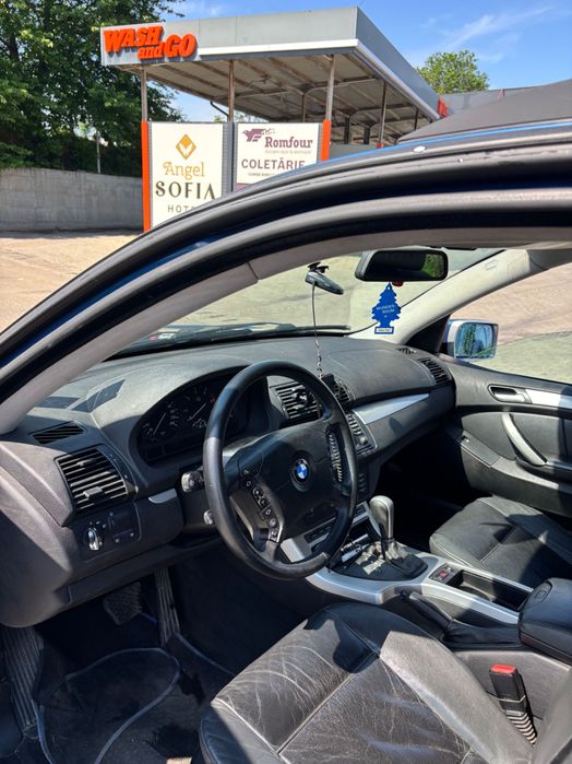 Vând Bmw x5 e53 din 09/2001 ,km reali,stare bună