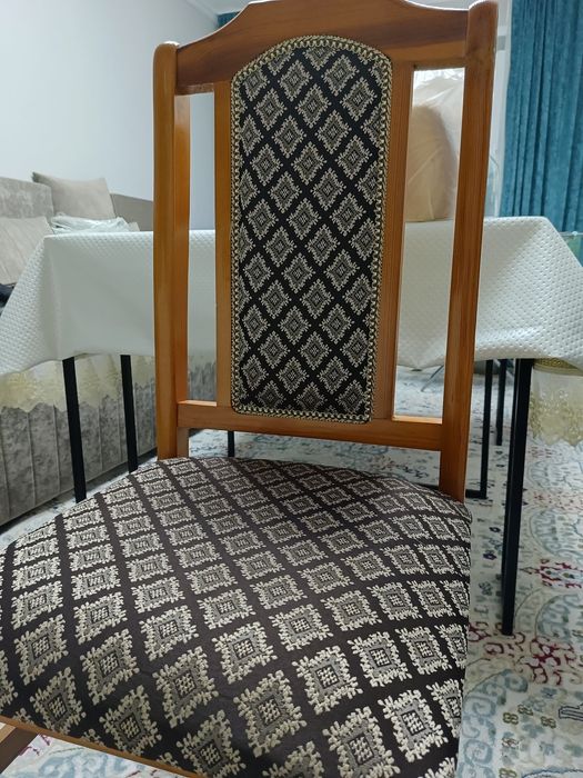 Продается стулья 6 шт