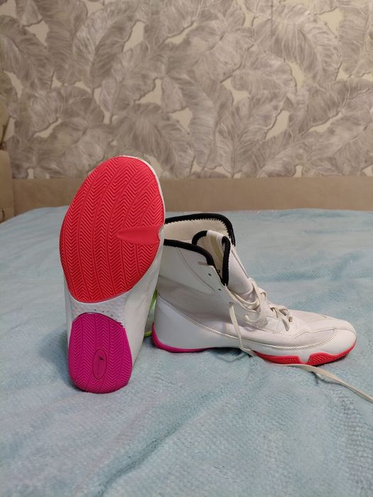 Боксерки NIKE Machomai