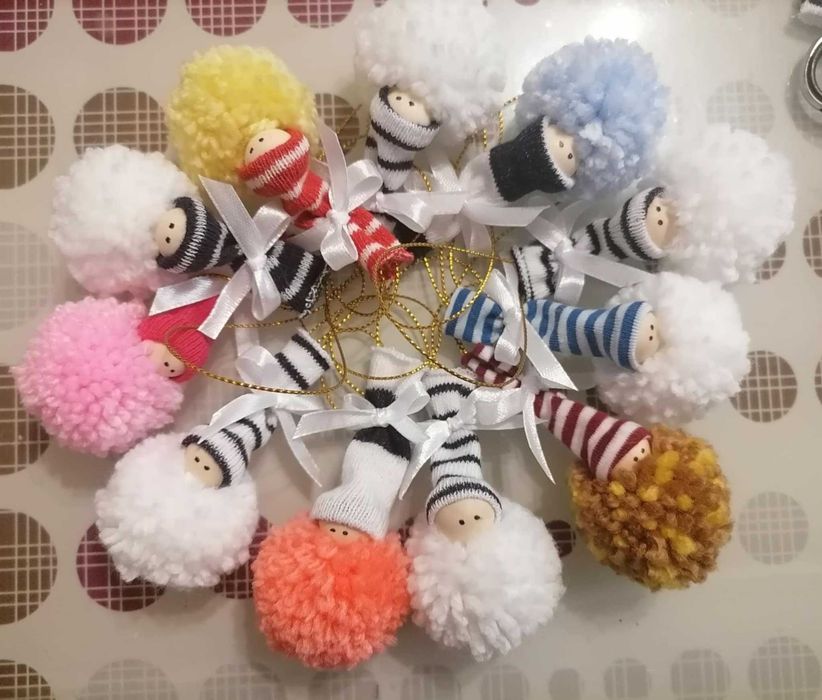 Ръчно изработени коледни висулки