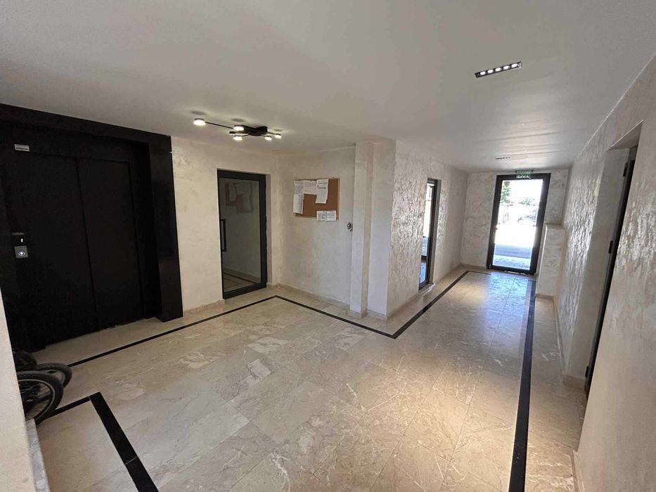 Продава се Двустаен апартамент в Пловдив, Беломорски - 74 кв.м за 1825 €/кв.м - Снимка #12