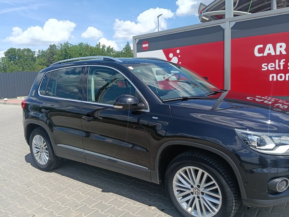 Vând   Volchswagen Tiguan