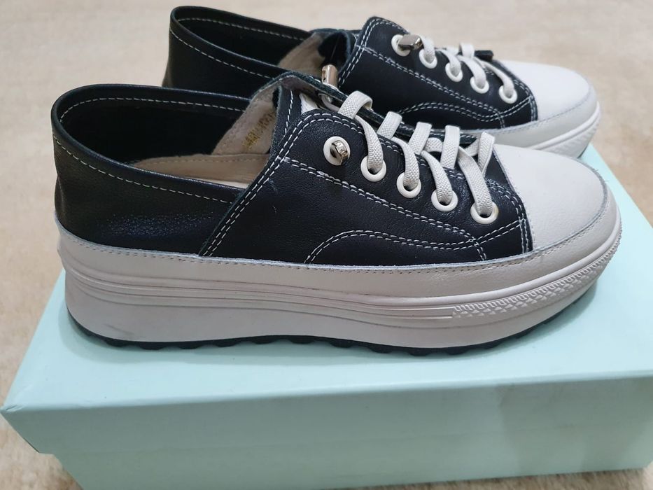 Женская обувь, кеды