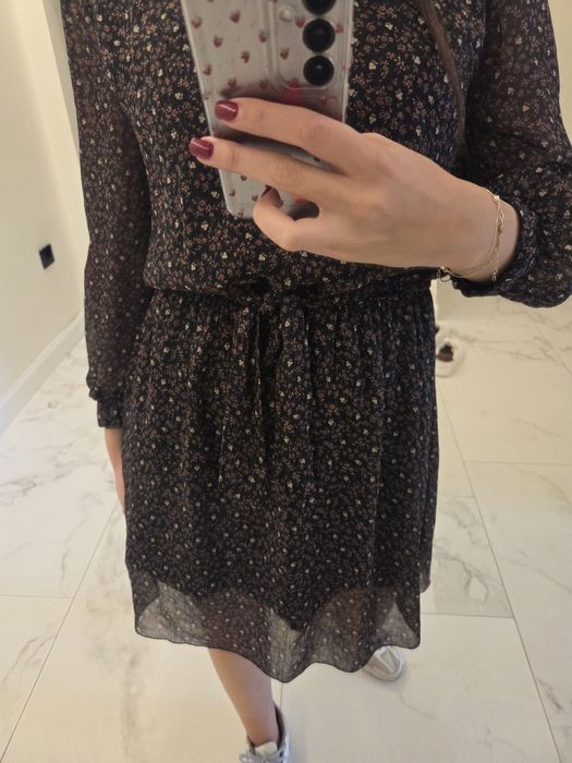 Лот от 2 рокли, подходящи за размер С-M