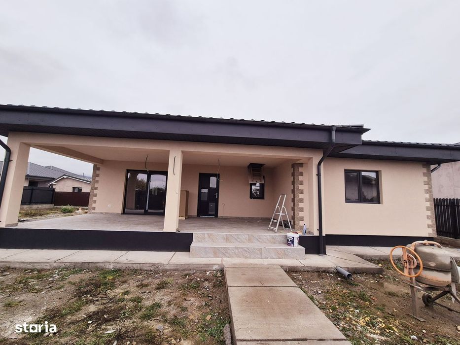 Casă modernă, nou construită, Dumbrava Roșie