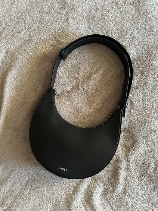 Черна чанта Furla