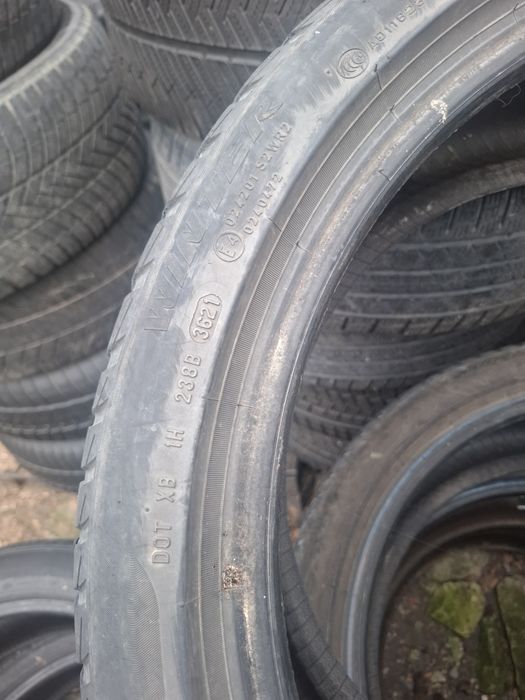 Vand 1 sau 2anvelope 255 40 20 pireli m+s
