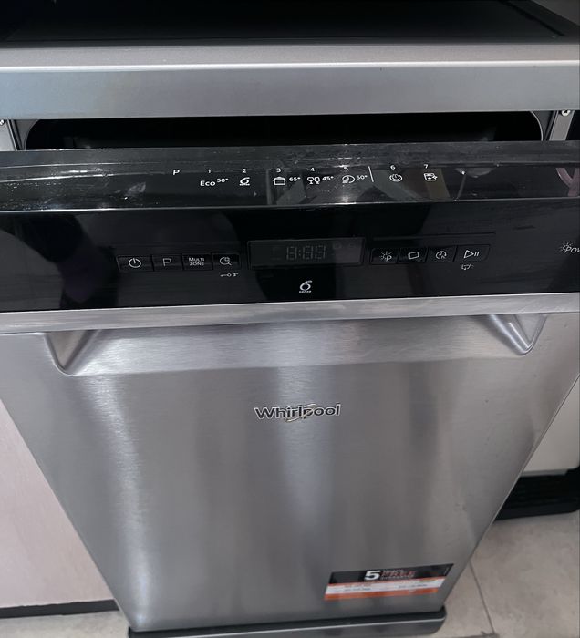 Съдомиялна Whirlpool