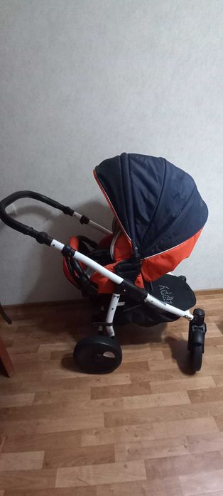 Детская коляска Zippy 2 в 1