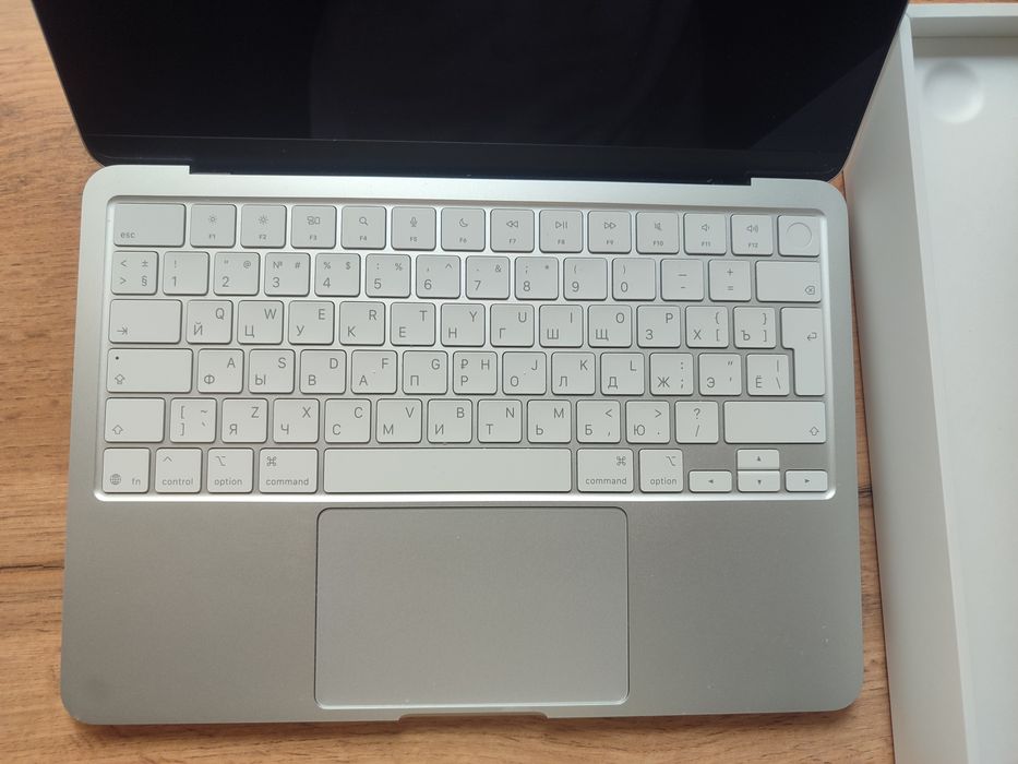 MacBook Neo 8/512