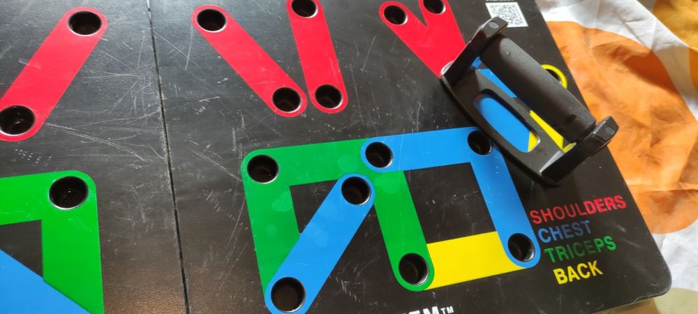 Стойка за лицеви опори