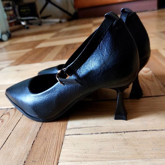 Продам новые туфли