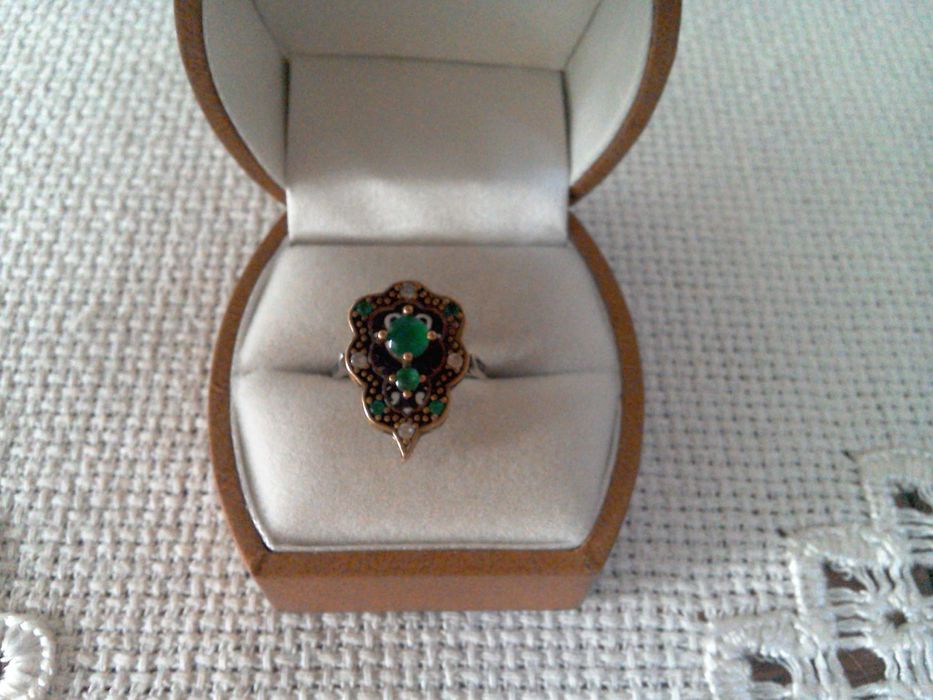 Inel vechi argint 925 marcat, smaralde și safire albe, mărime: 50/51