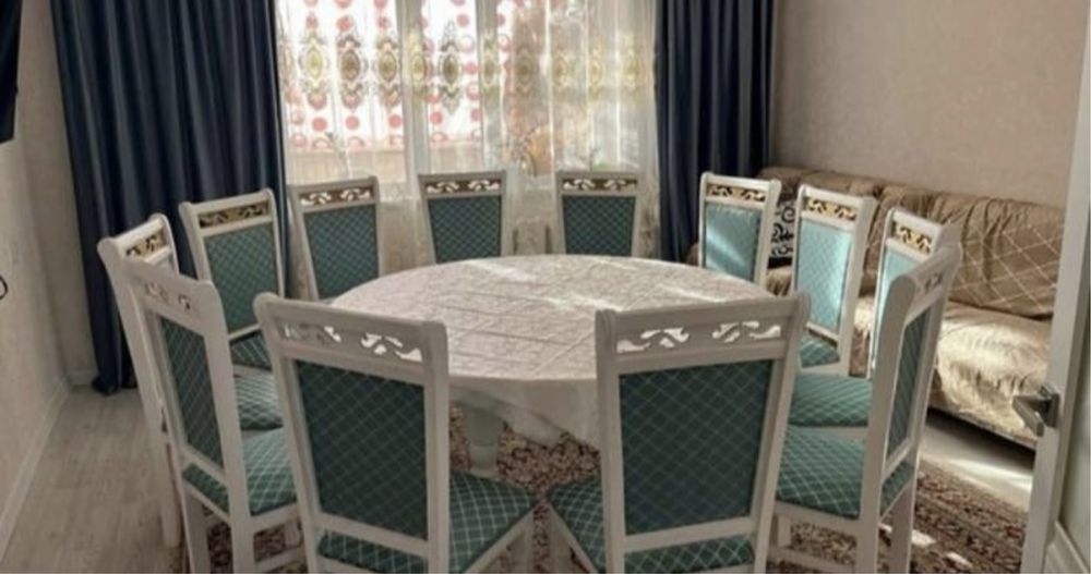 Продам кухонный мебель