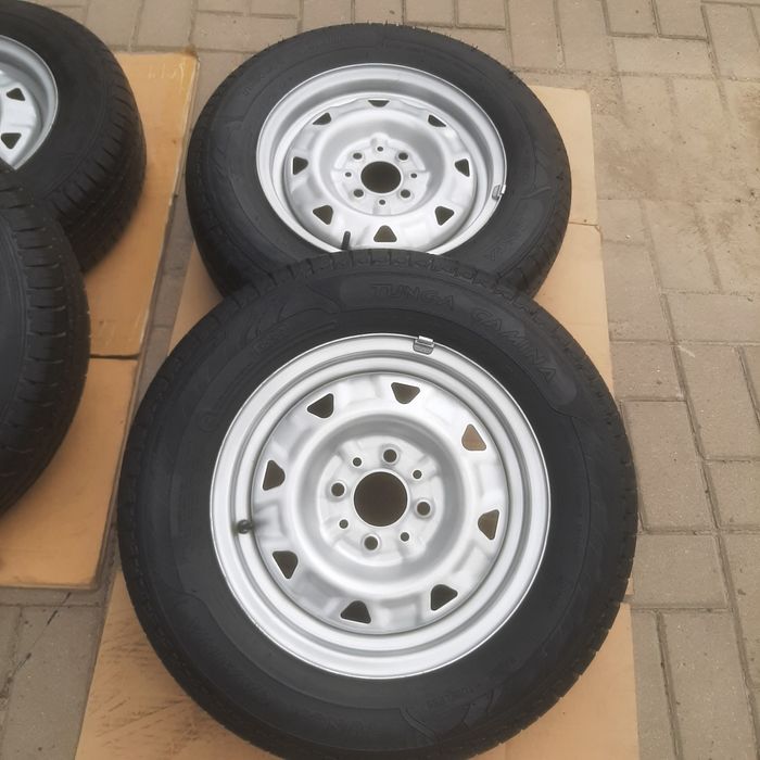 Продам шины 175 70 R13 комплект