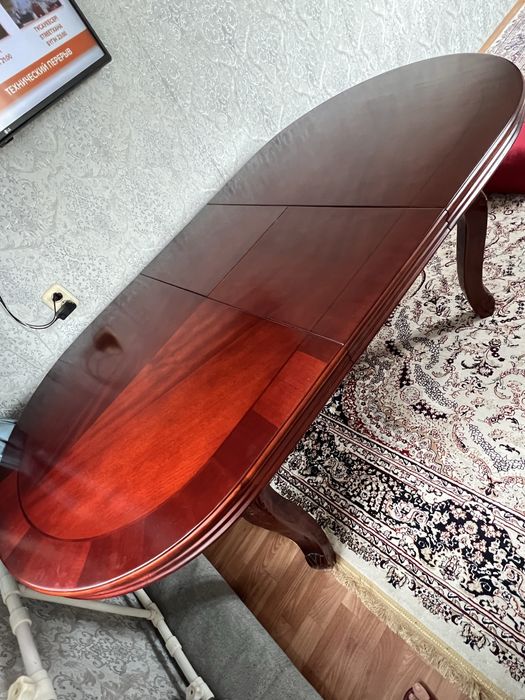 Продам стол хорошего качества
