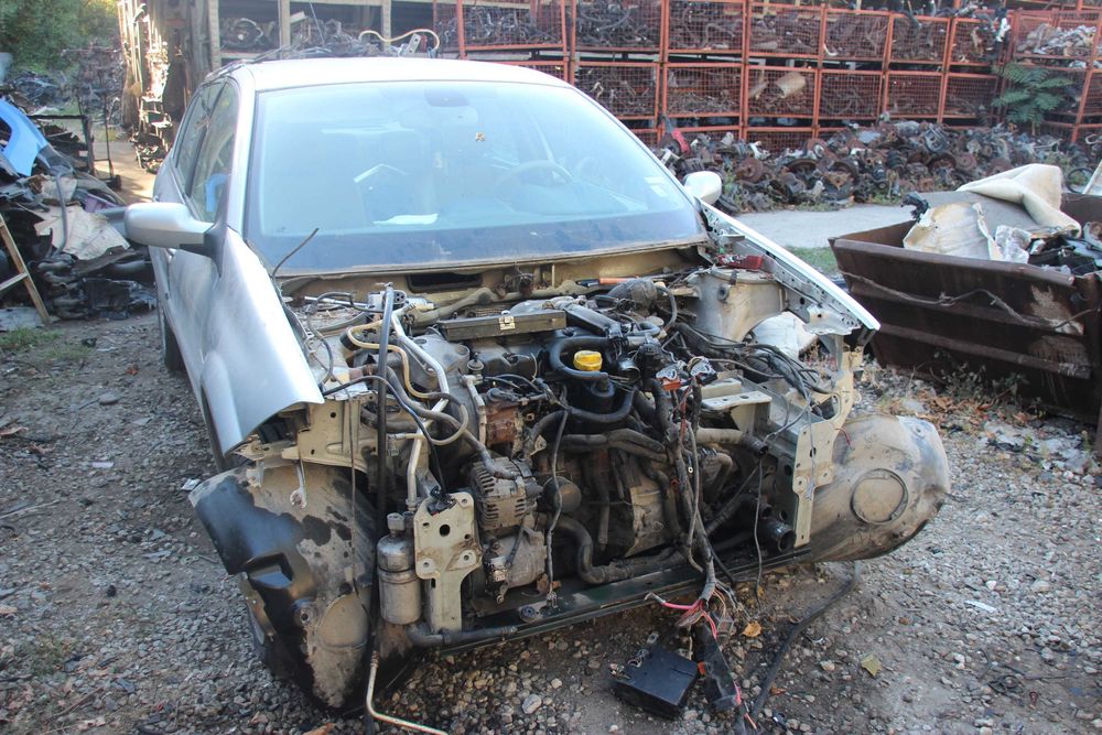 РЕНО МЕГАН 1.9 dCI , 2008 г. – САМО НА ЧАСТИ