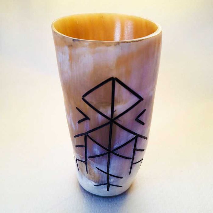 Чаша от естествен рог, викингска чаша,  античен рог за пиене