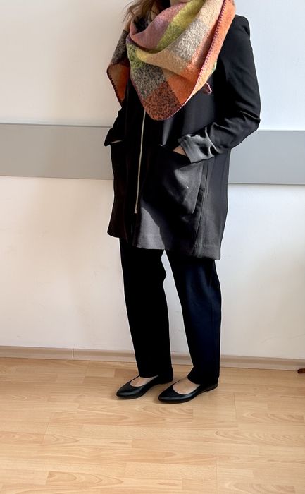 Ново елегантно черно палте H&M