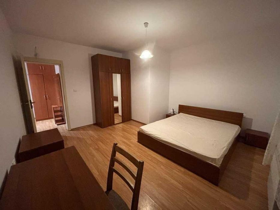 Дава се под наем Двустаен апартамент в София, Стрелбище - 90 кв.м за 598.23 € - Снимка #4