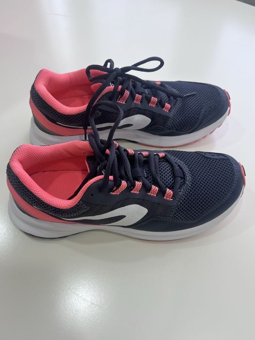 Кроссовки Decathlon