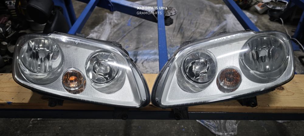 Фарове VW / Audi / Seat / Škoda – Passat, Golf, A4, Octavia, Superb