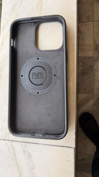 QuadLock case за iPhone 14 Pro Max