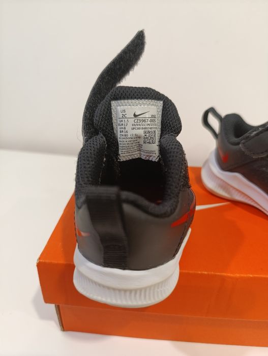 Бебешки маратонки Nike