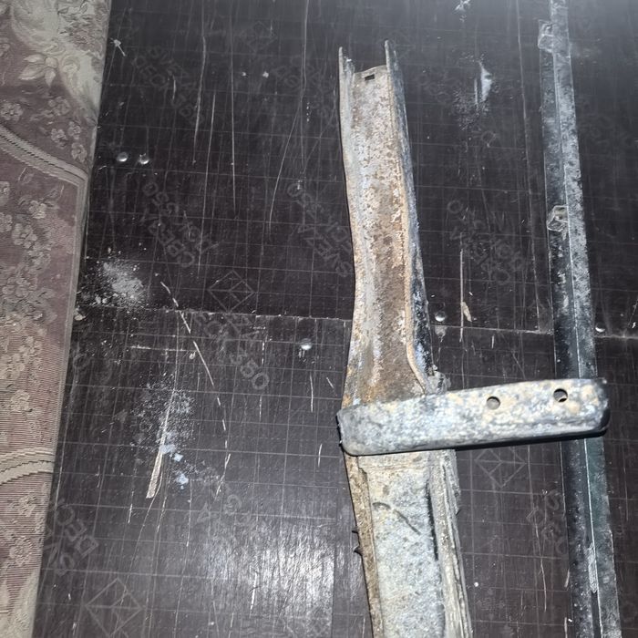 Продам фаркоп мэрс варио