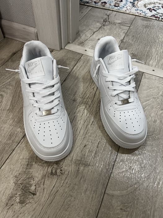 Air Force 1 white