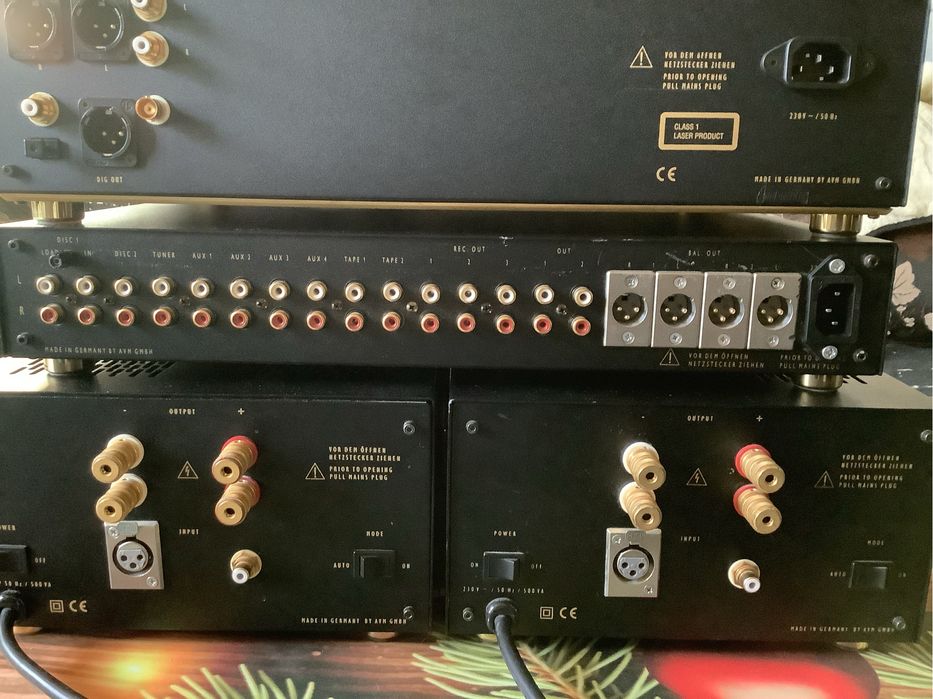 Аудиосистема AVM & Quadral Amun Mk V предусилвател СD  моноблокове