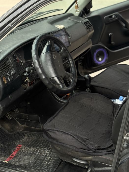 Продам голф 3 1.8 на карбюраторе