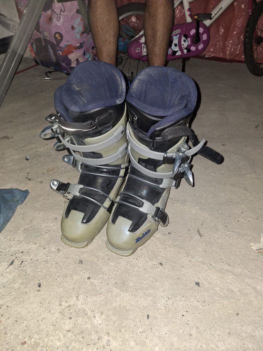 Clapari ,incaltaminte snowboard Raichle
