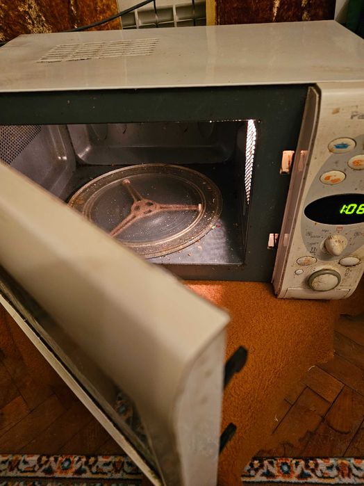 Микровълнова фурна Panasonic