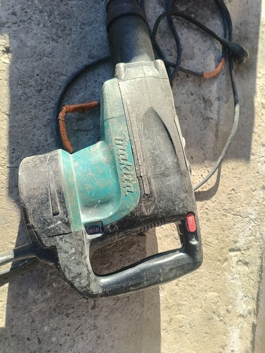 Vând picamăr Makita