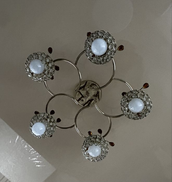 Две люстры. 5 и 3рожковая