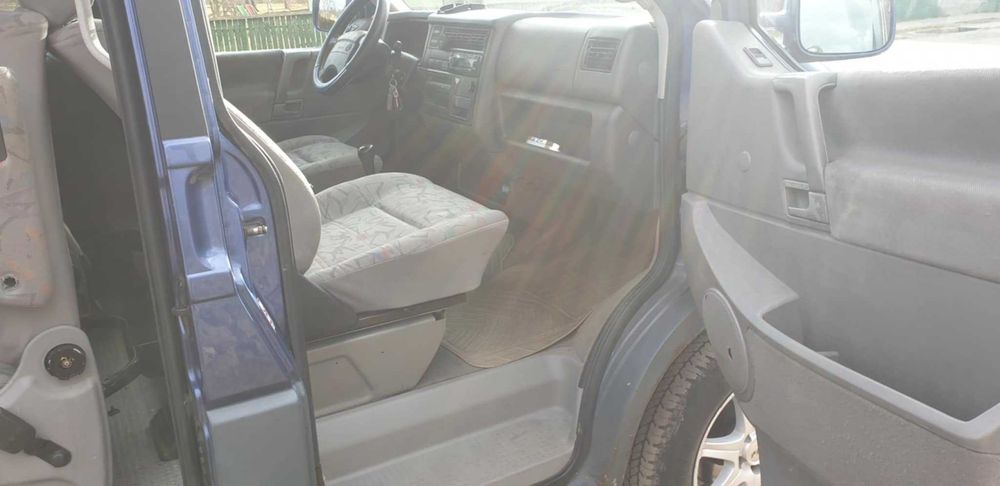 Vând sau schimb t4 multivan