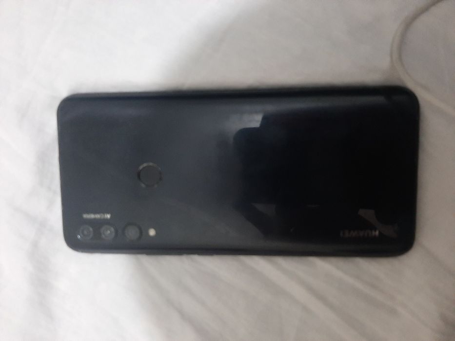 Huawei telefon sotiladi